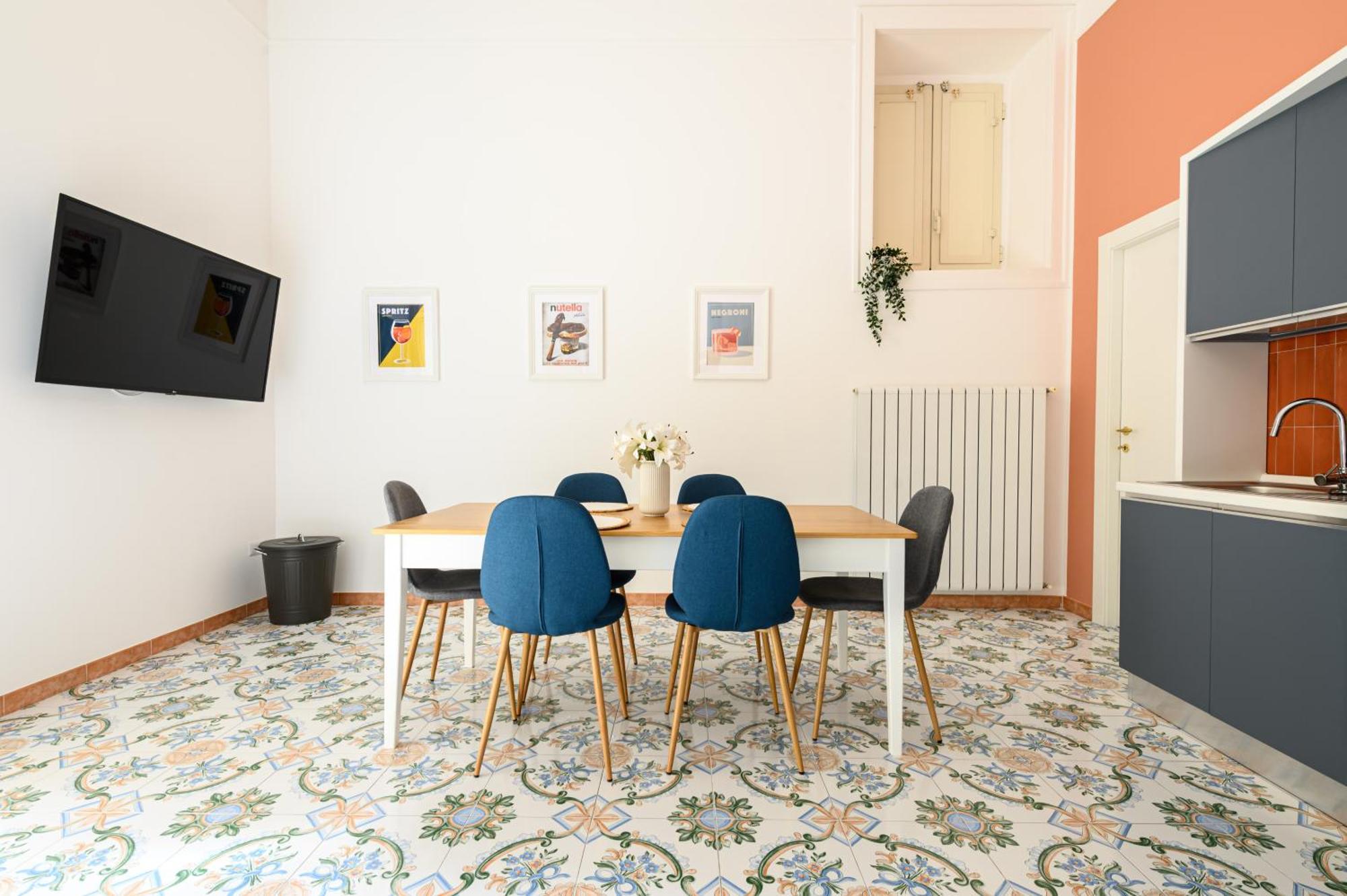 Guest House 121 Charming Apartment Napels Buitenkant foto
